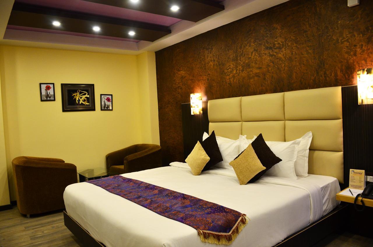 Dolphin Chocolate Inn Chandannagar Esterno foto