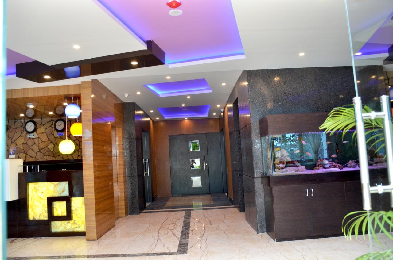 Dolphin Chocolate Inn Chandannagar Esterno foto